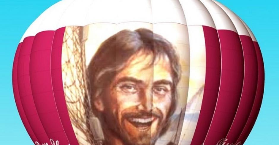 Воздушный шар с изображением Иисуса. Фото с christianpost.com
